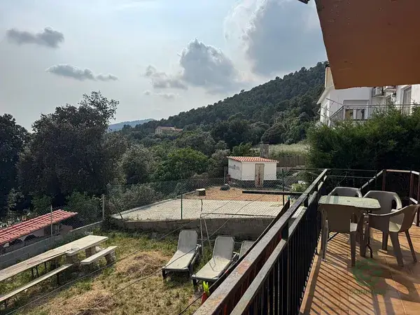 Casa en Cànoves i Sansús con 4 habitaciones y piscina