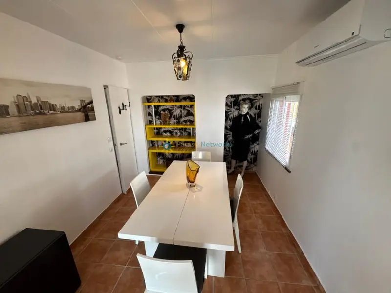 Chalet en Oliva Playa con Piscina y Jardin cerca del Mar