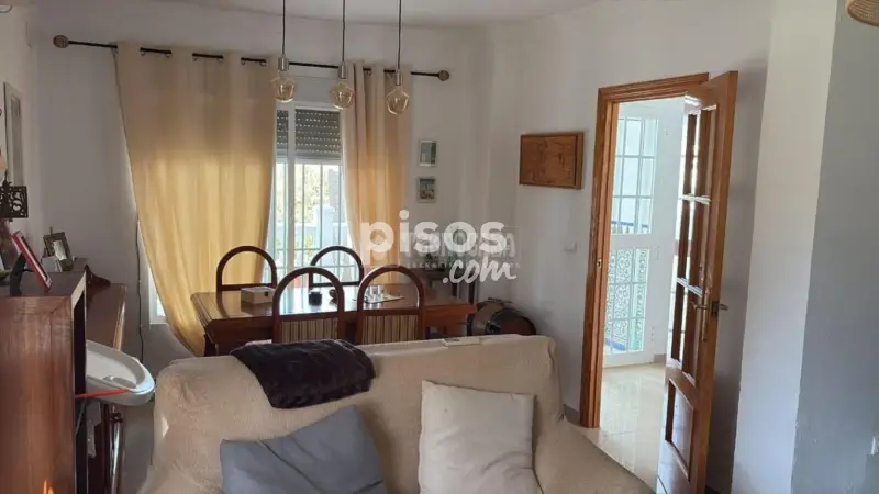 Casa rústica en venta en Marchena