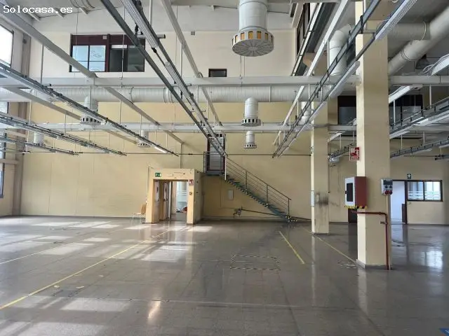 Nave Industrial en Alquiler Barbera del Valles 3743m2