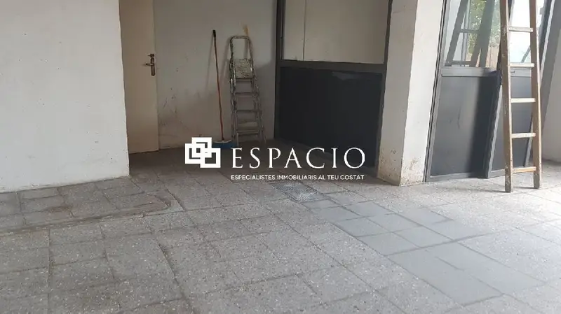 Venta Local Comercial Cerdanyola Mataro 50m2