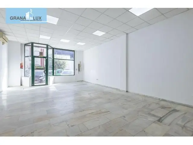 Nave Industrial en Polígono Juncaril 210m²