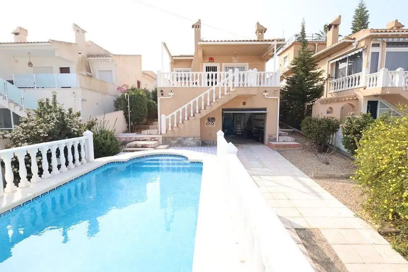 Chalet 3 Dormitorios Los Balcones Alicante