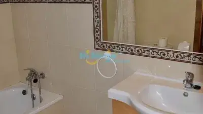 Casa Adosada en Nerja con Piscina Privada y Vistas al Mar