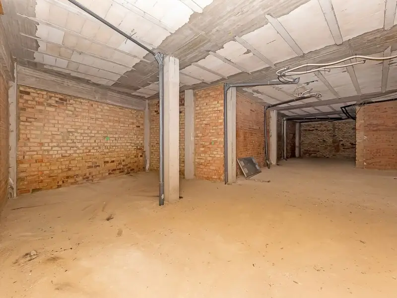Local 61m2 en Pilas Sevilla 2 Banos Ascensor Trastero Garaje