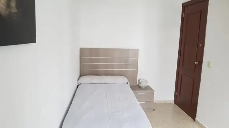 Apartamento 4 Dormitorios 1 Baño en Alquiler