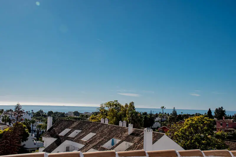 Ático Dúplex en Nueva Andalucía 2 Dormitorios Vistas al Mar