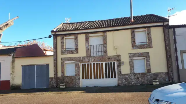Casa Rustica en Venta Calle Pluma
