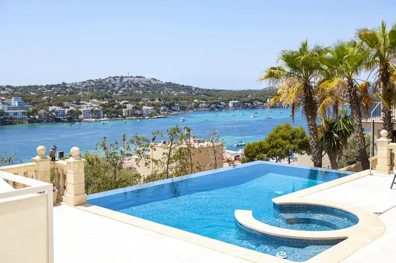 Villa de Lujo en Santa Ponsa Mallorca con Vistas al Mar