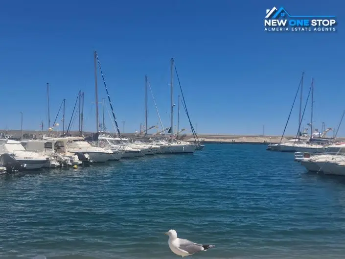 Apartamento 3 Dormitorios Garrucha Cerca de la Playa