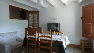 Casa para rehabilitar en Laguarres 440m2 Ribagorza