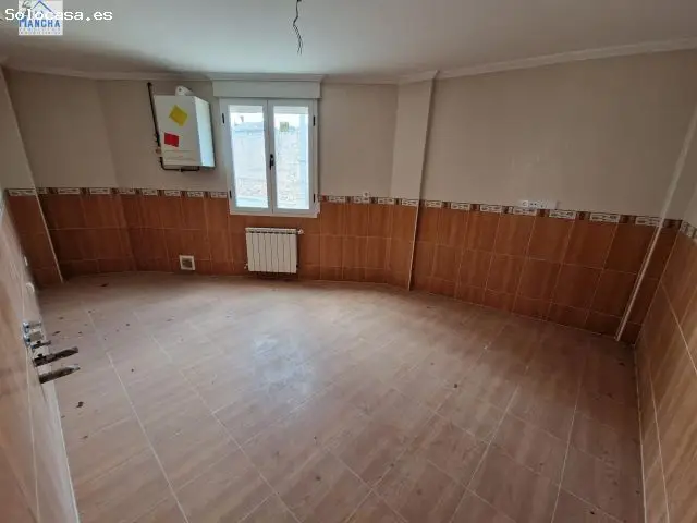 Inmobiliaria La Mancha Vende Adosado De Obra Nueva En Tinajeros