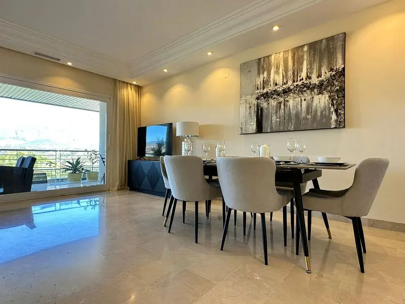 Piso de 3 Dormitorios alquiler Nueva Andalucia, España