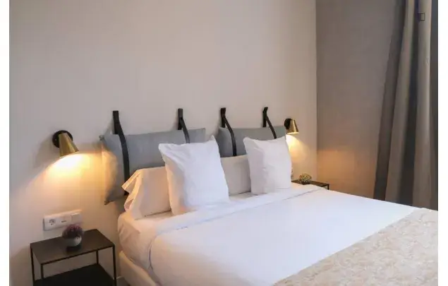 Alquiler Apartamento 3 Dormitorios Barcelona Cerca Las Ramblas