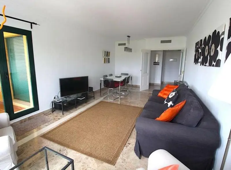 Apartamento en Los Naranjos San Pedro Alcántara 3 dormitorios 3 baños