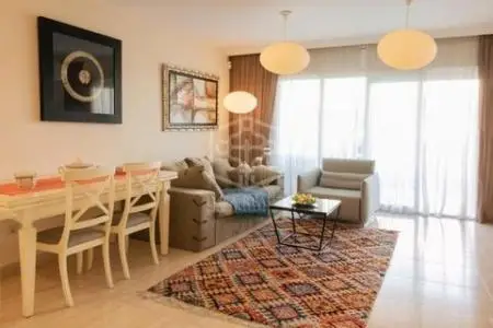 Casa adosada 200m2 cerca de la playa 5 habitaciones 4 baños
