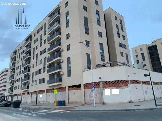 Local Comercial 950m2 Albacete Zona Imaginalia