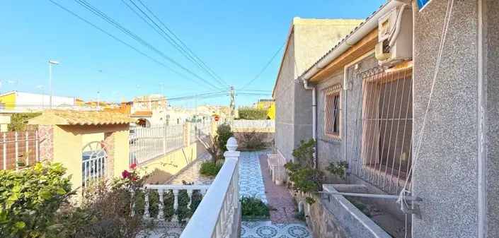 Villa de 4 Dormitorios en Venta en Torrevieja