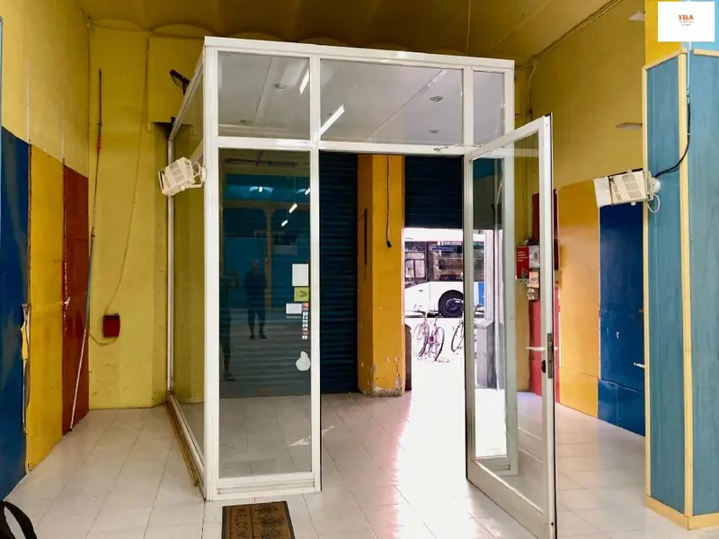 Venta Local Comercial Sant Antoni Eixample Barcelona