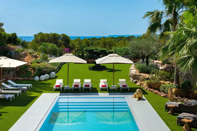 Villa de Lujo en Ibiza con 7 Dormitorios y Piscina