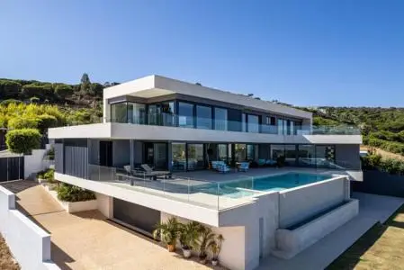 Villa de Lujo 5 Dormitorios Sotogrande