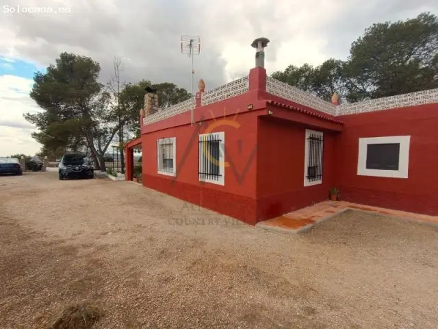 Casa de Campo con Piscina cerca de Alicante