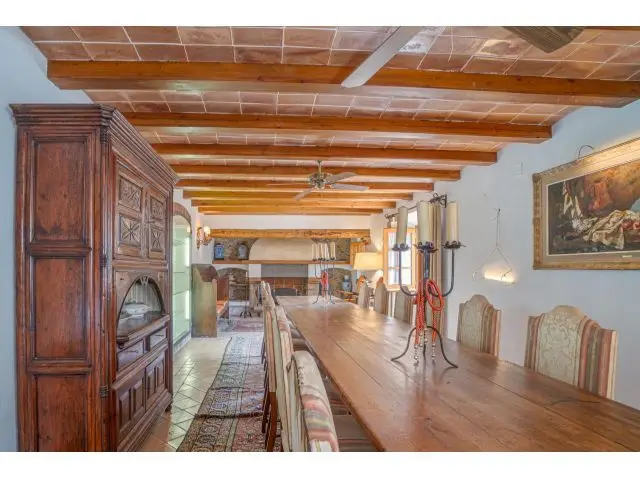 Tres Casas con Patios Jardines y Piscina Sant Pere Pescador