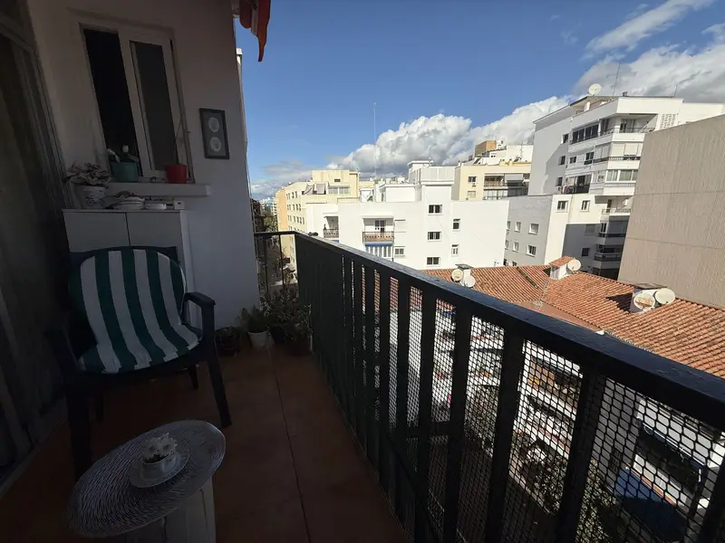 Apartamento en Marbella con Vistas al Mar 2 Dormitorios