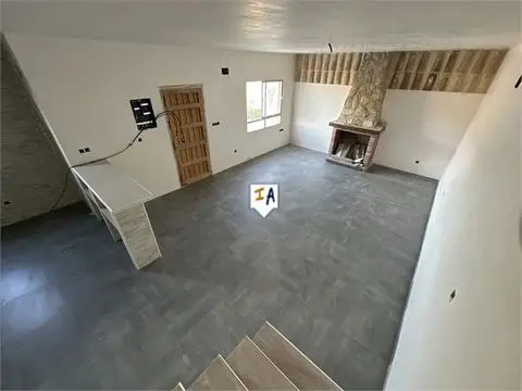 Cortijo de 4 Dormitorios en Venta Montefrio Granada