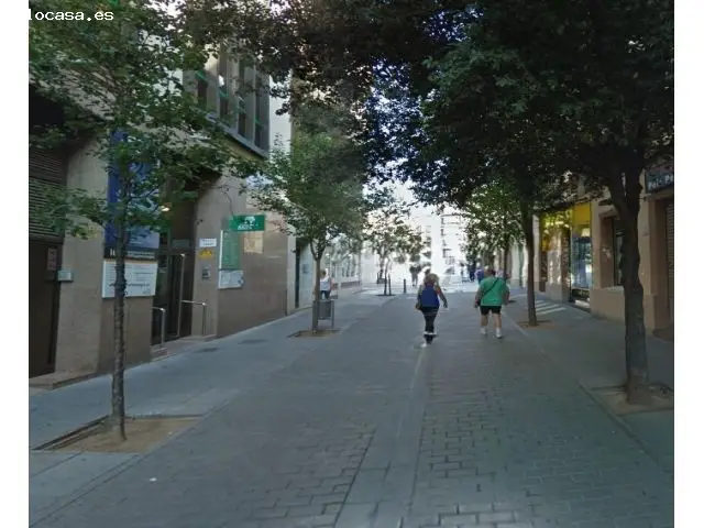 Piso Okupa en Hospitalet de Llobregat para Inversores