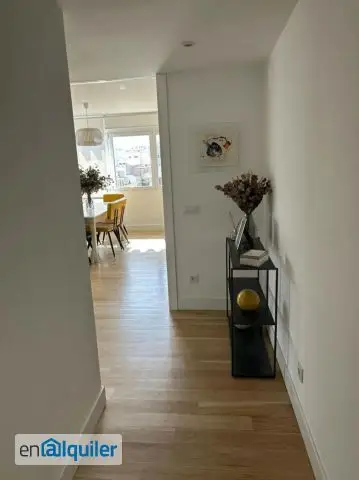 Piso amueblado cerca IE Madrid 2 dormitorios 2 baños