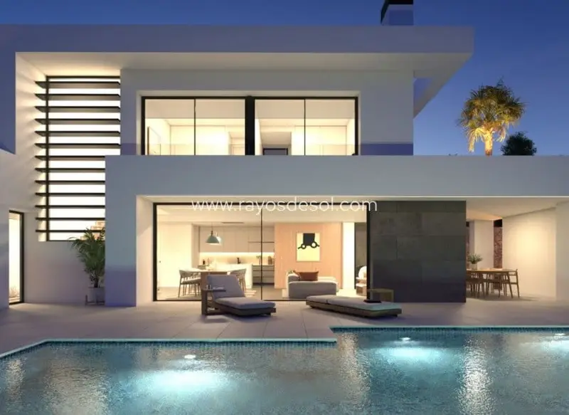 Villa de Lujo en Cumbre del Sol con Vistas al Mar