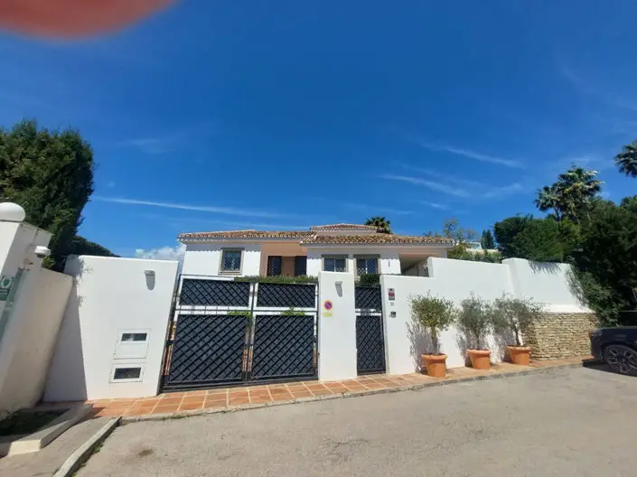 Villa de Lujo 4 Dormitorios Costa del Sol
