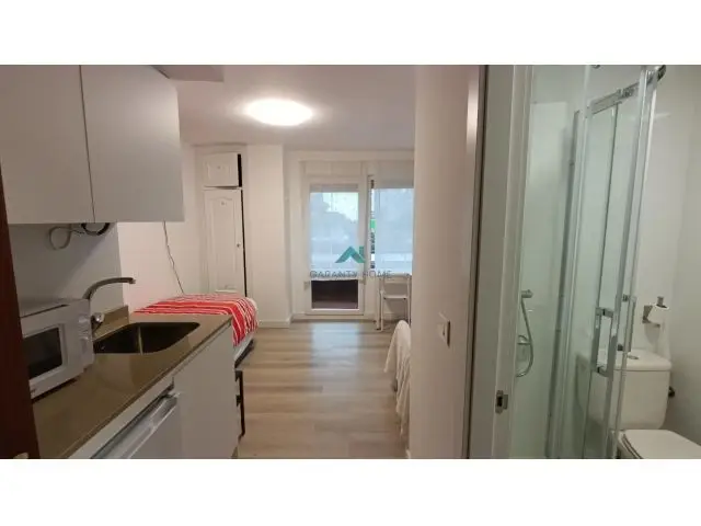 Loft en Laredo 18m2 con Terraza y Vistas al Mar