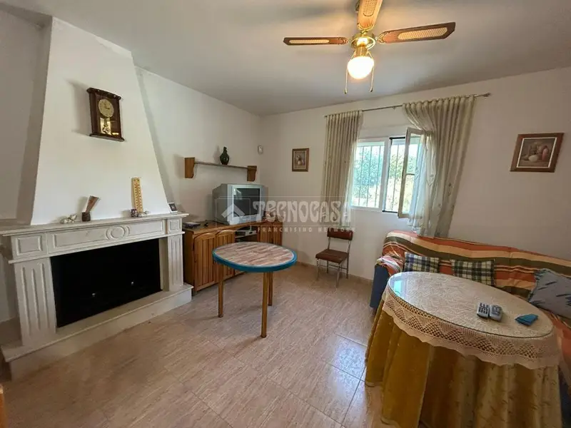 Chalet en Venta en La Yedra Cerca de Baeza