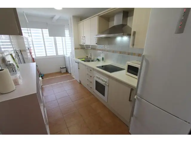Apartamento Torre del Mar 80m2 2 Dormitorios Plaza Parking
