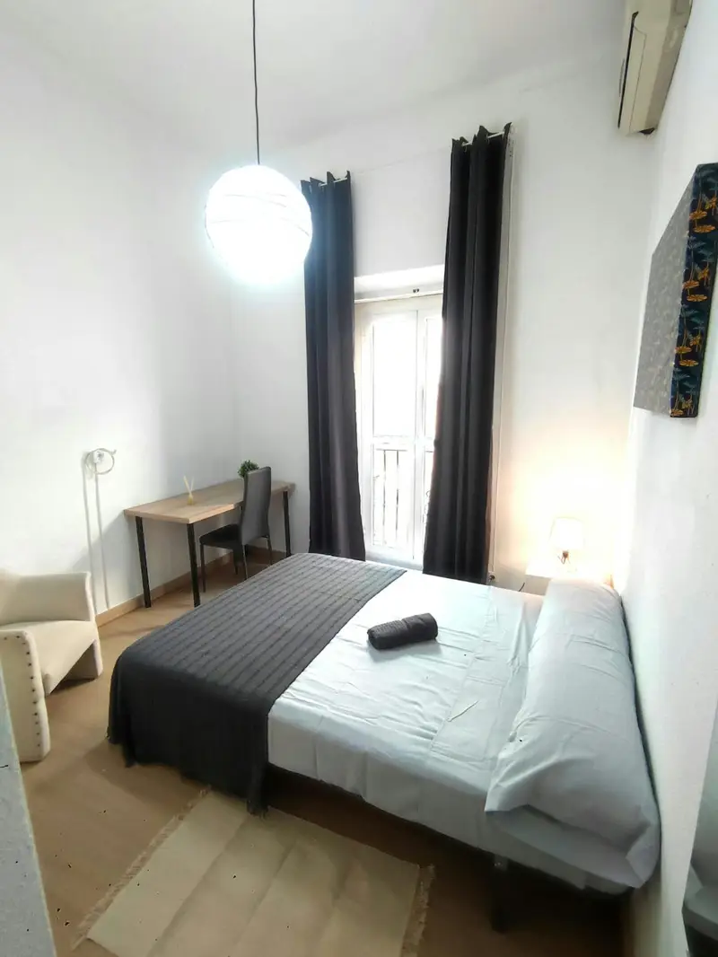 Alquiler Habitacion Almería Centro 5 Dormitorios 2 Baños