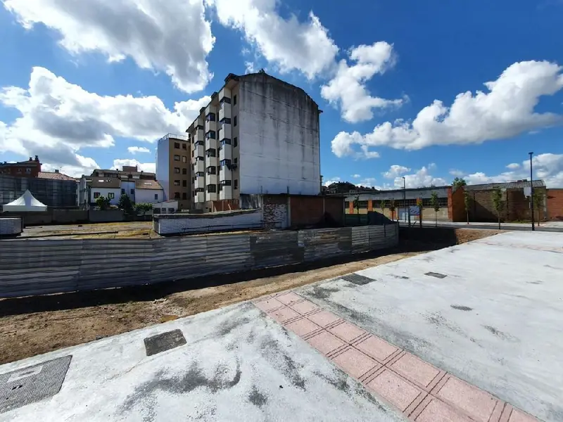 Venta Terreno Lugones Pola de Siero 9 Viviendas