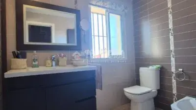 Casa adosada en venta en Centro