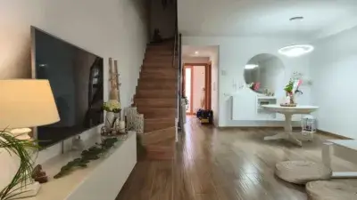 Casa Adosada en Alquiler en L'Arboç 4 Dormitorios 3 Baños