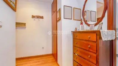 Piso en venta Calle Narciso Monturiol 1 dormitorio con cochera y trastero