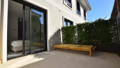 Apartamento en Alquiler en Pozuelo de Alarcón Cerca Universidades y Hospitales