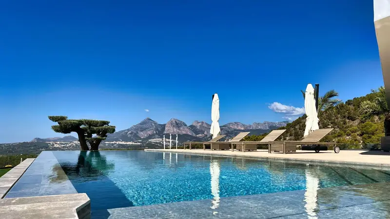 Villa de Lujo en Altea la Vella con Vistas Panorámicas