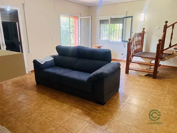 Chalet Independiente en Algeciras con Piscina y Jardin