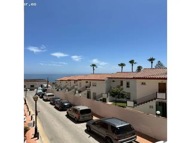 Apartamento en Manilva Malaga con Vistas al Mar y Piscina