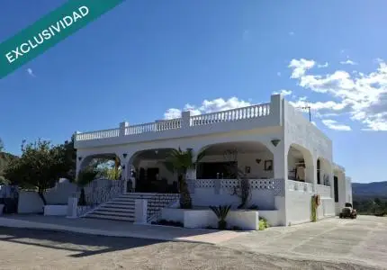 Espectacular Villa de Lujo en Guadassuar
