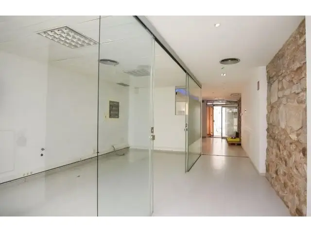 Local Diafano 140m2 Centro Ciudad Cerca Marina Cantones