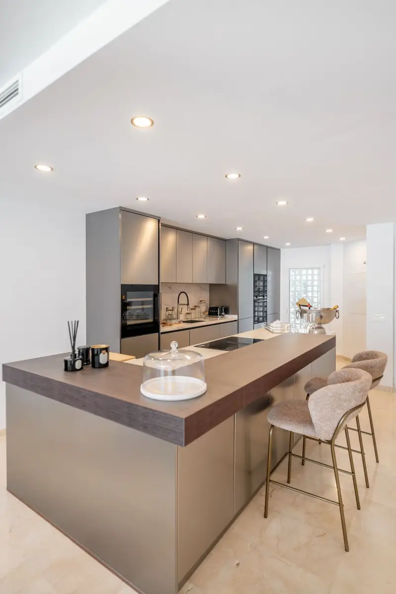 Adosado de 3 Dormitorios en venta Marbella, España