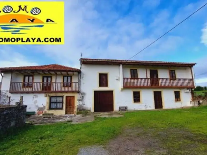 Chalet en Orejo Cantabria para reformar 465m2