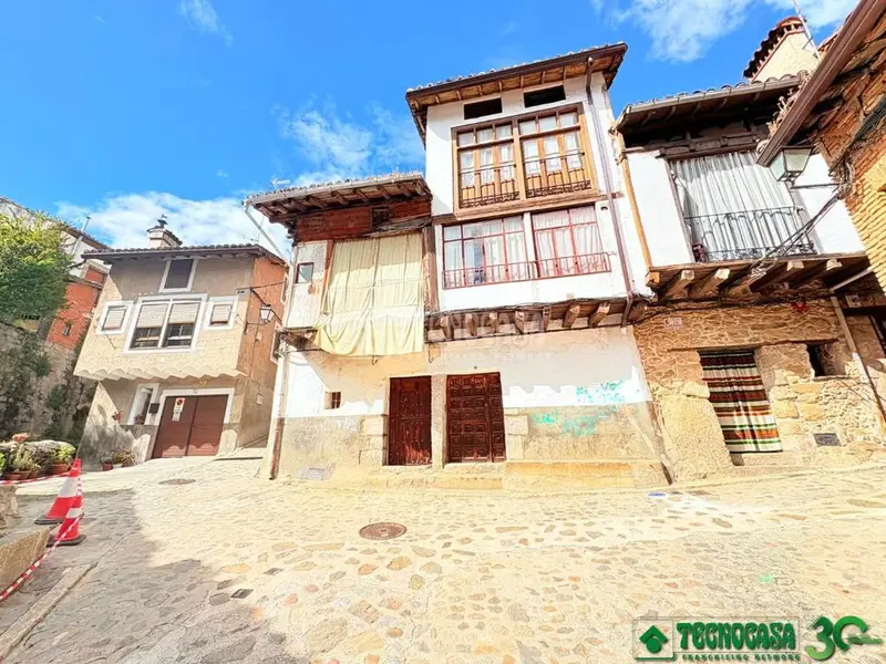 Casa en venta en Guisando 4 dormitorios 160m2